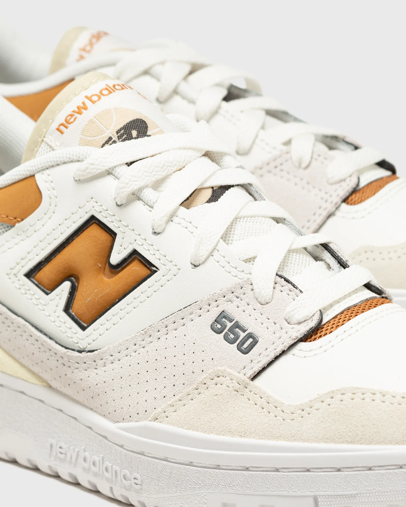 New Balance WMNS 550