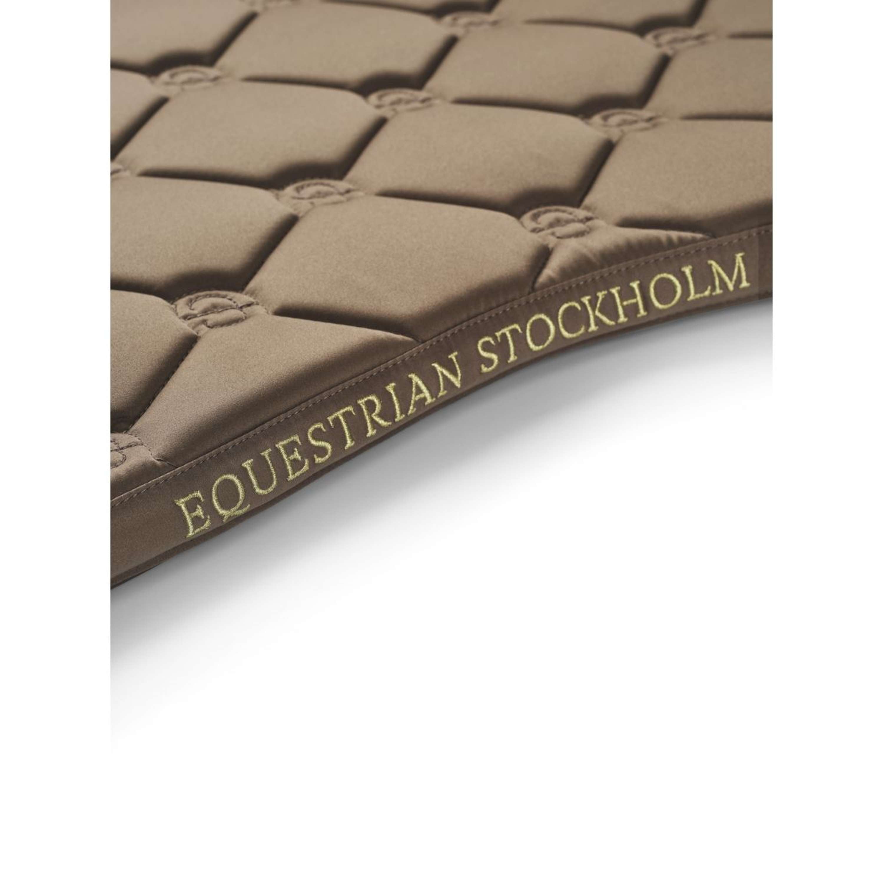 Equestrian Stockholm Zadeldekje Springen Champagne
