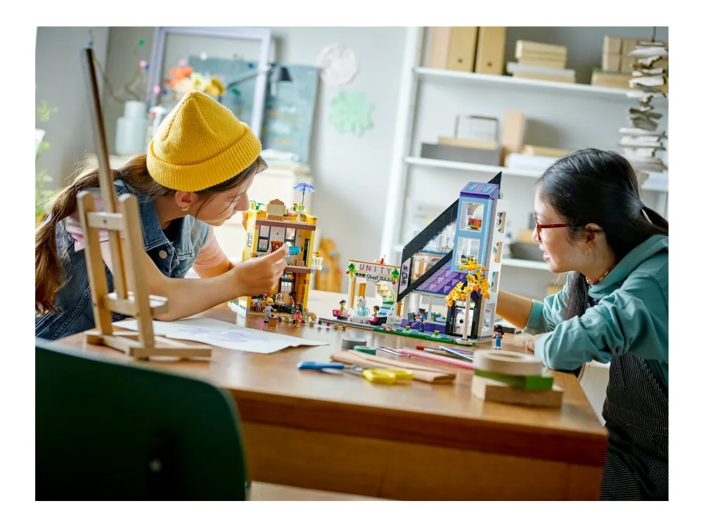 LEGO Friends 41732 Midtbyens blomster- og designbutikker