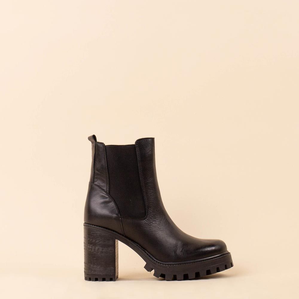 High heeled boots zwart met elastiek