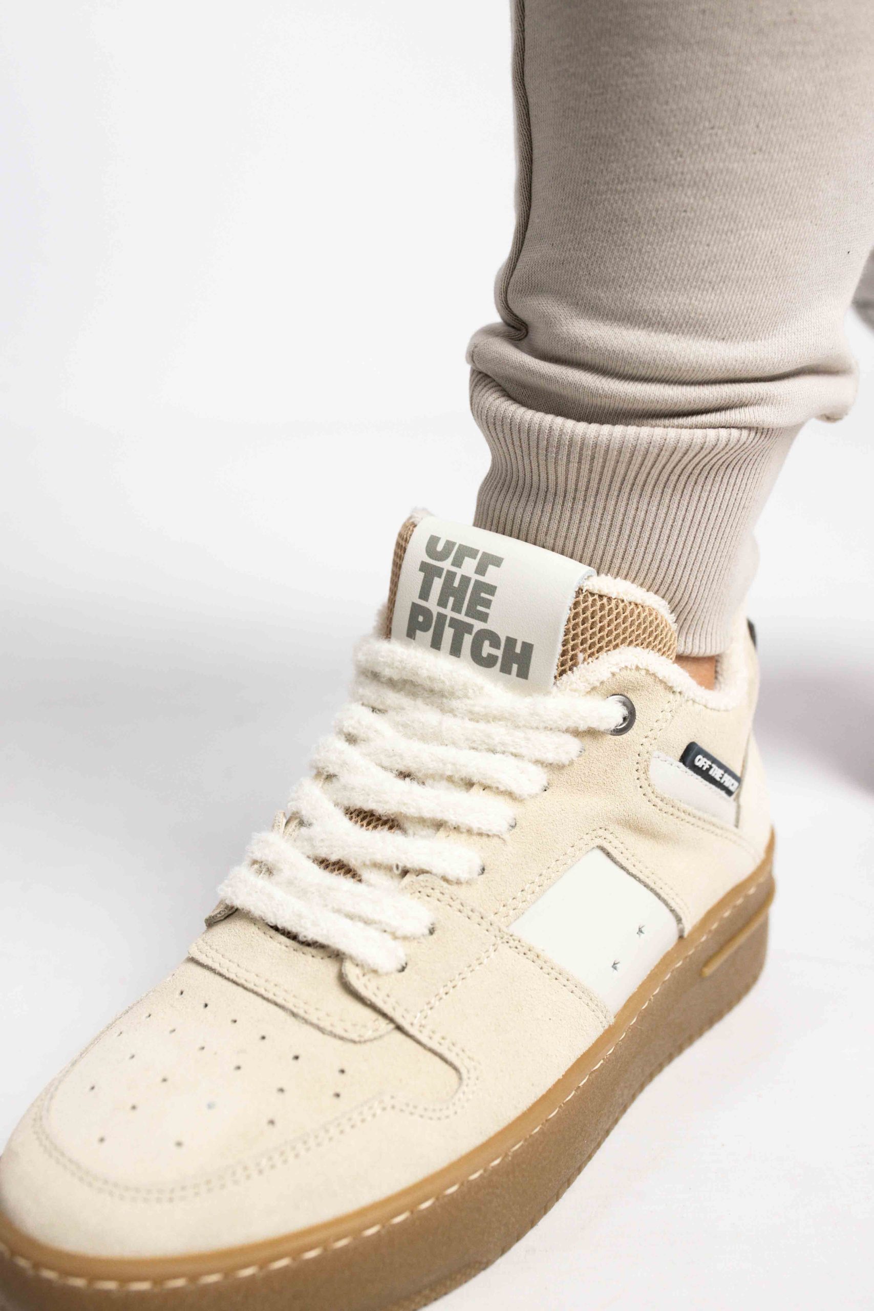 Off The Pitch Mocha Sneakers Dames Beige/Bruin