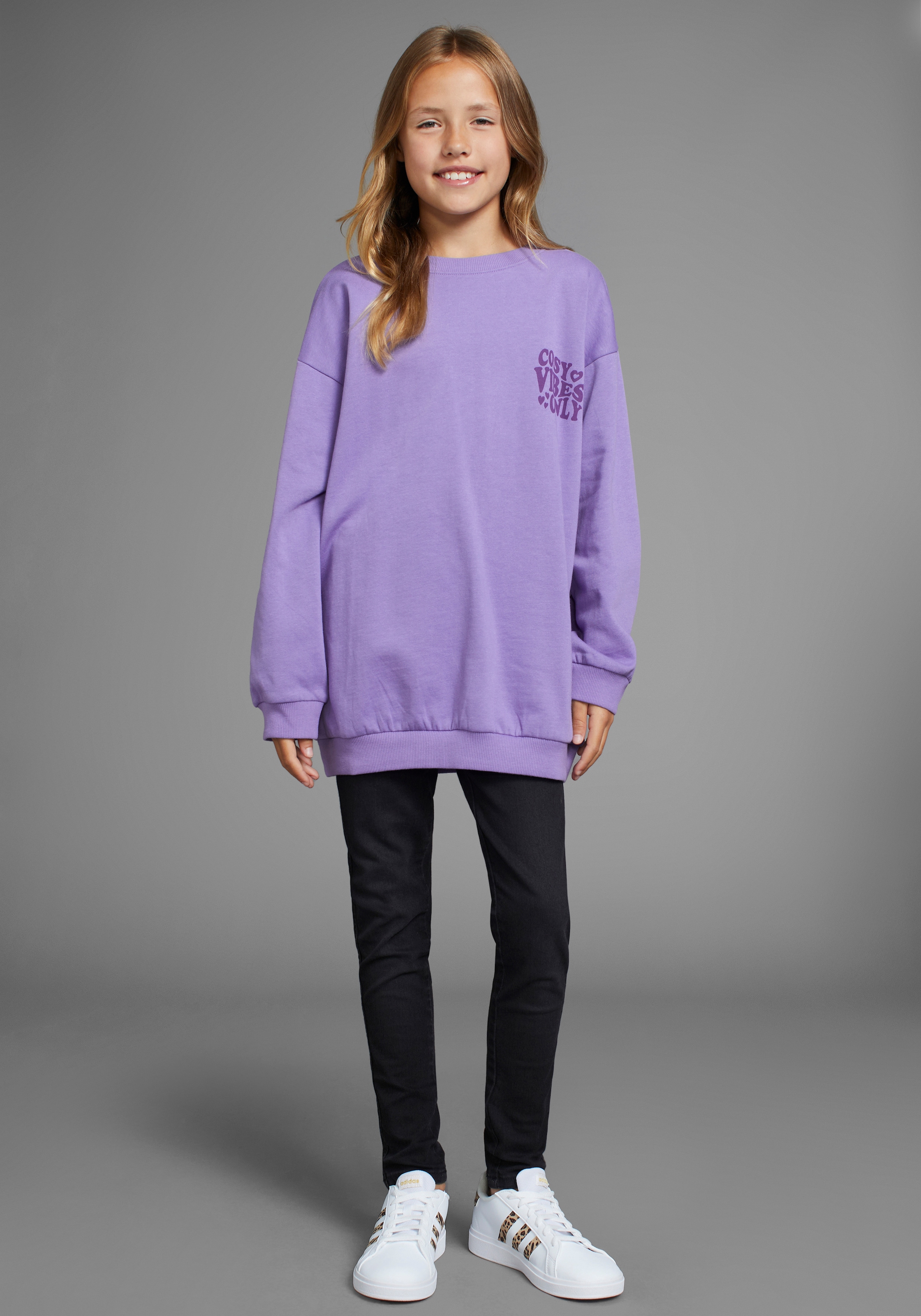 KIDSWORLD Sweatshirt »Rückenprint Sweatshirt«, , in bequemer Form für Mädchen