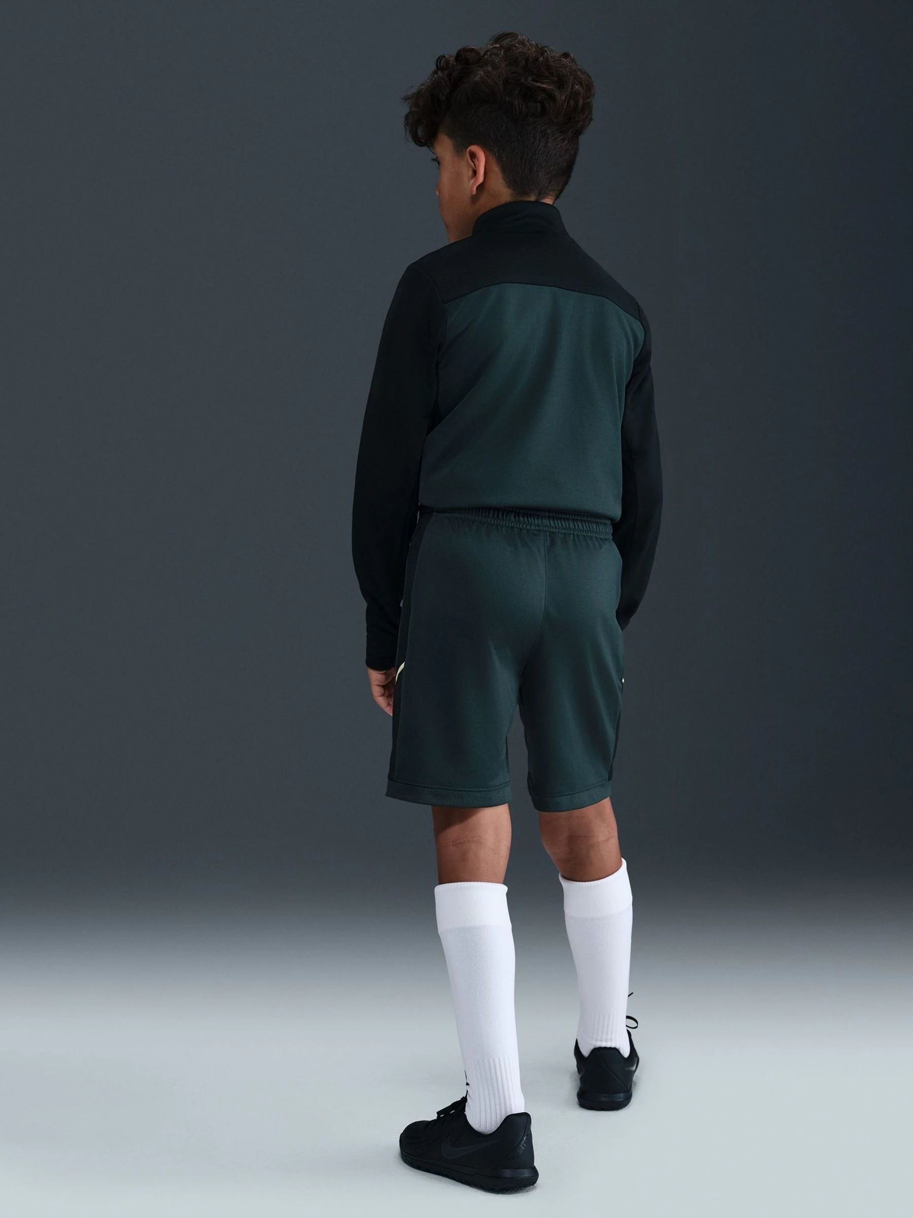 Donkergroen zeewier - Nike Dri-FIT Academy 25 Shorts