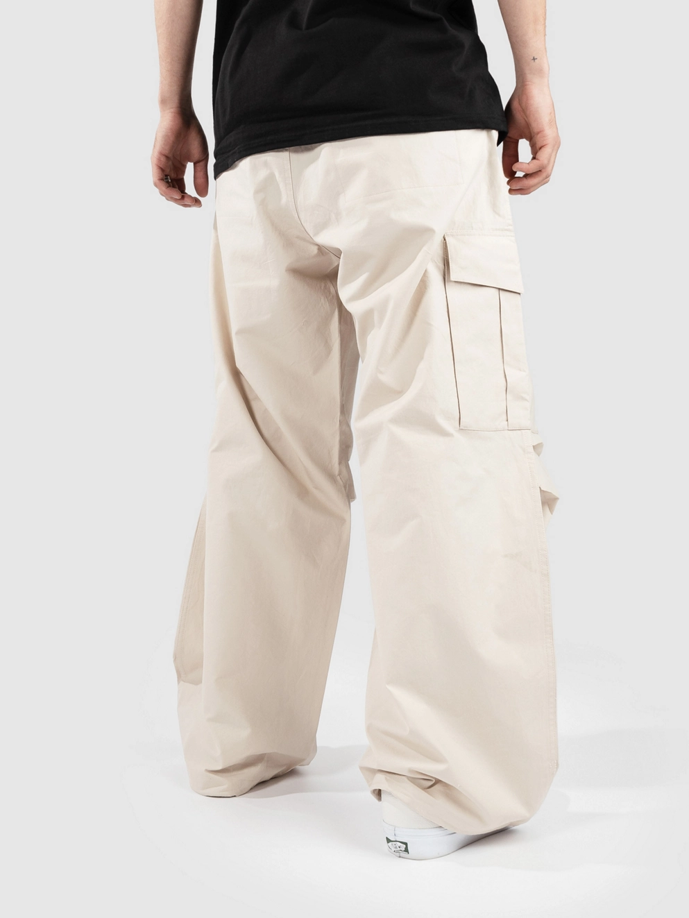 SWEET SKTBS Mega Parachute Pants ecru