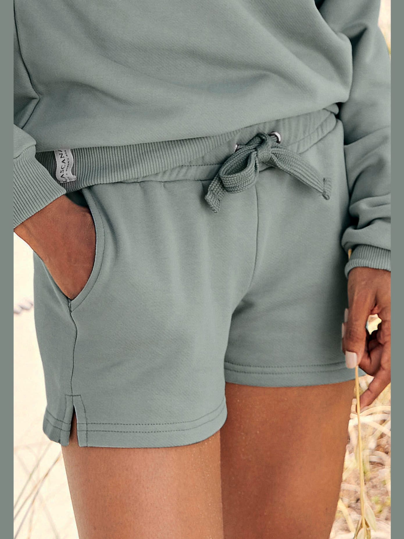 Short en matière sweat short d'intérieur avec logo brodé