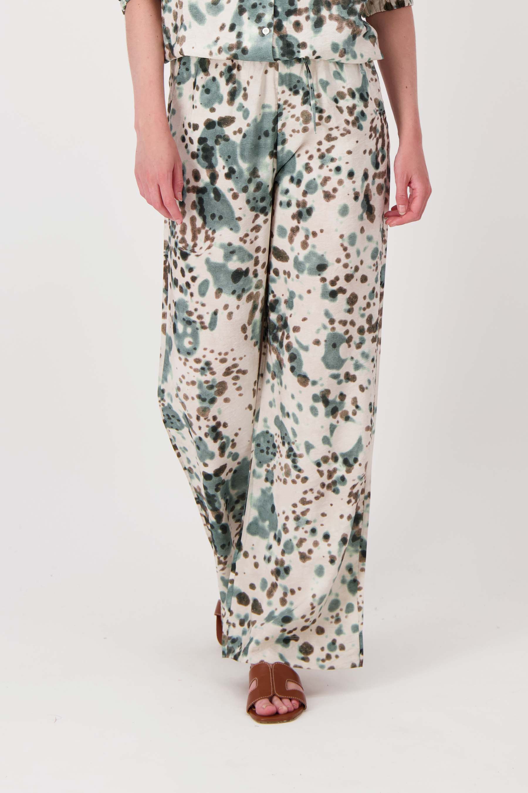 broek met vlekken print