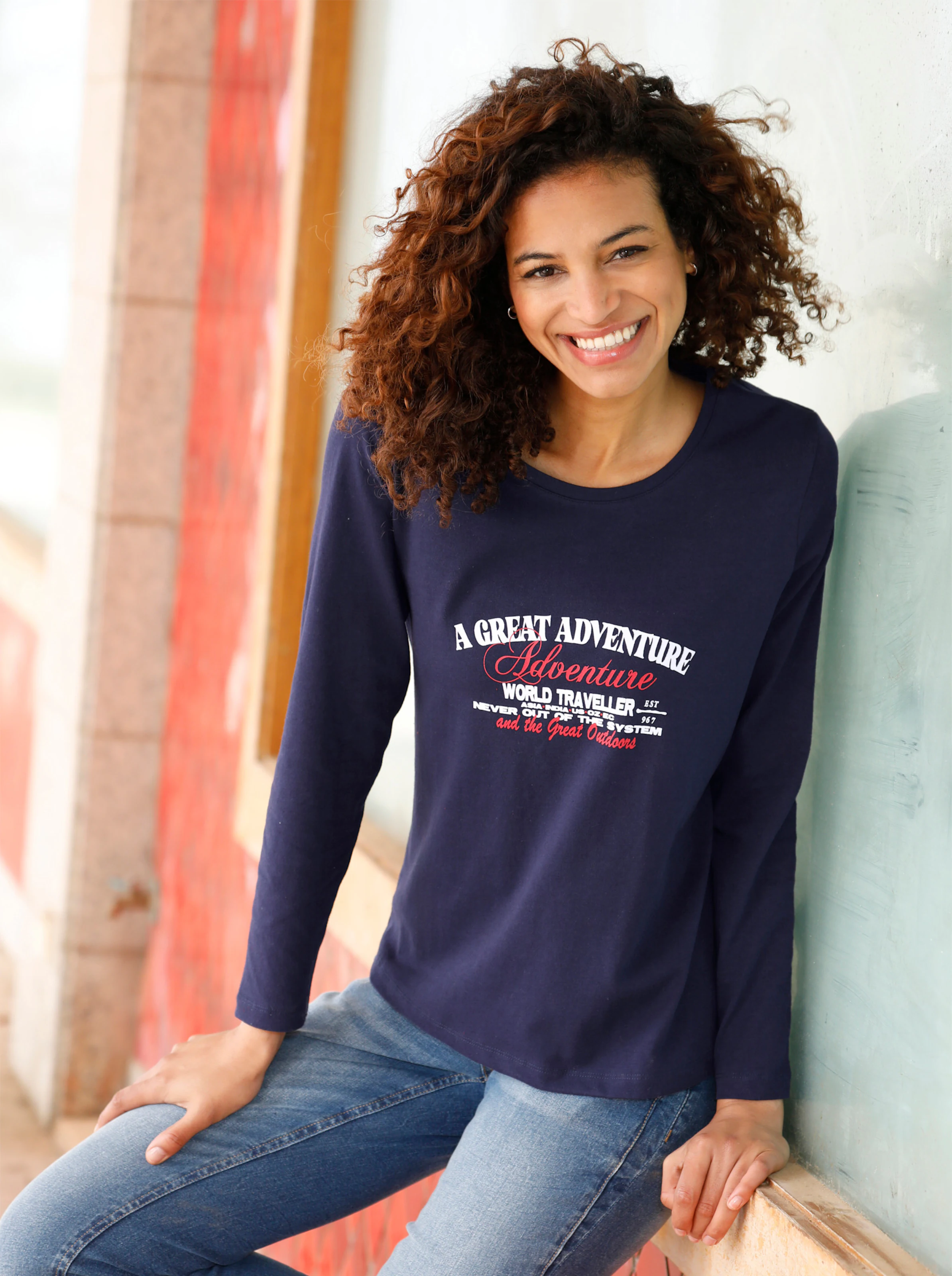 Shirt in marine-ecru-bedruckt