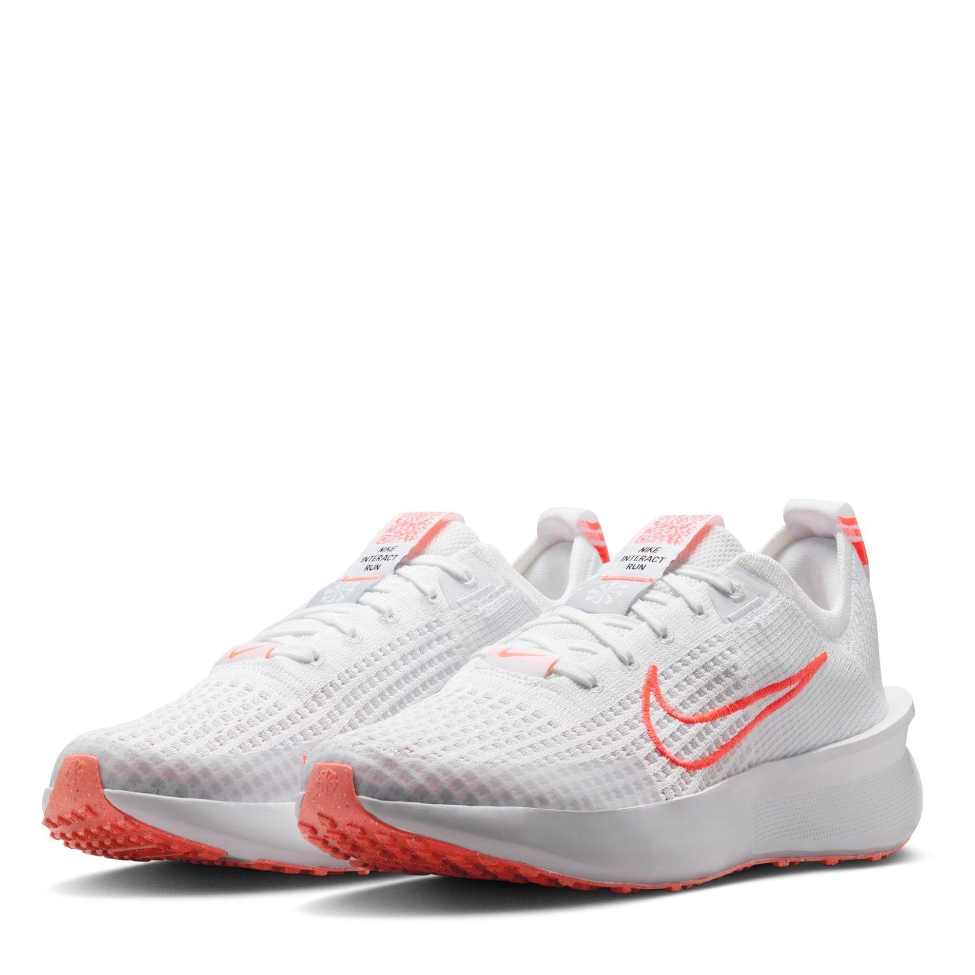 Nike Interact Run Womens Running Shoes