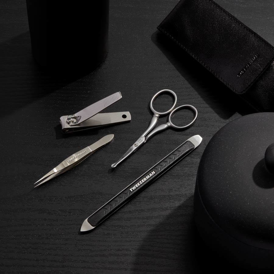 Tweezerman Gear Essential Grooming Kit