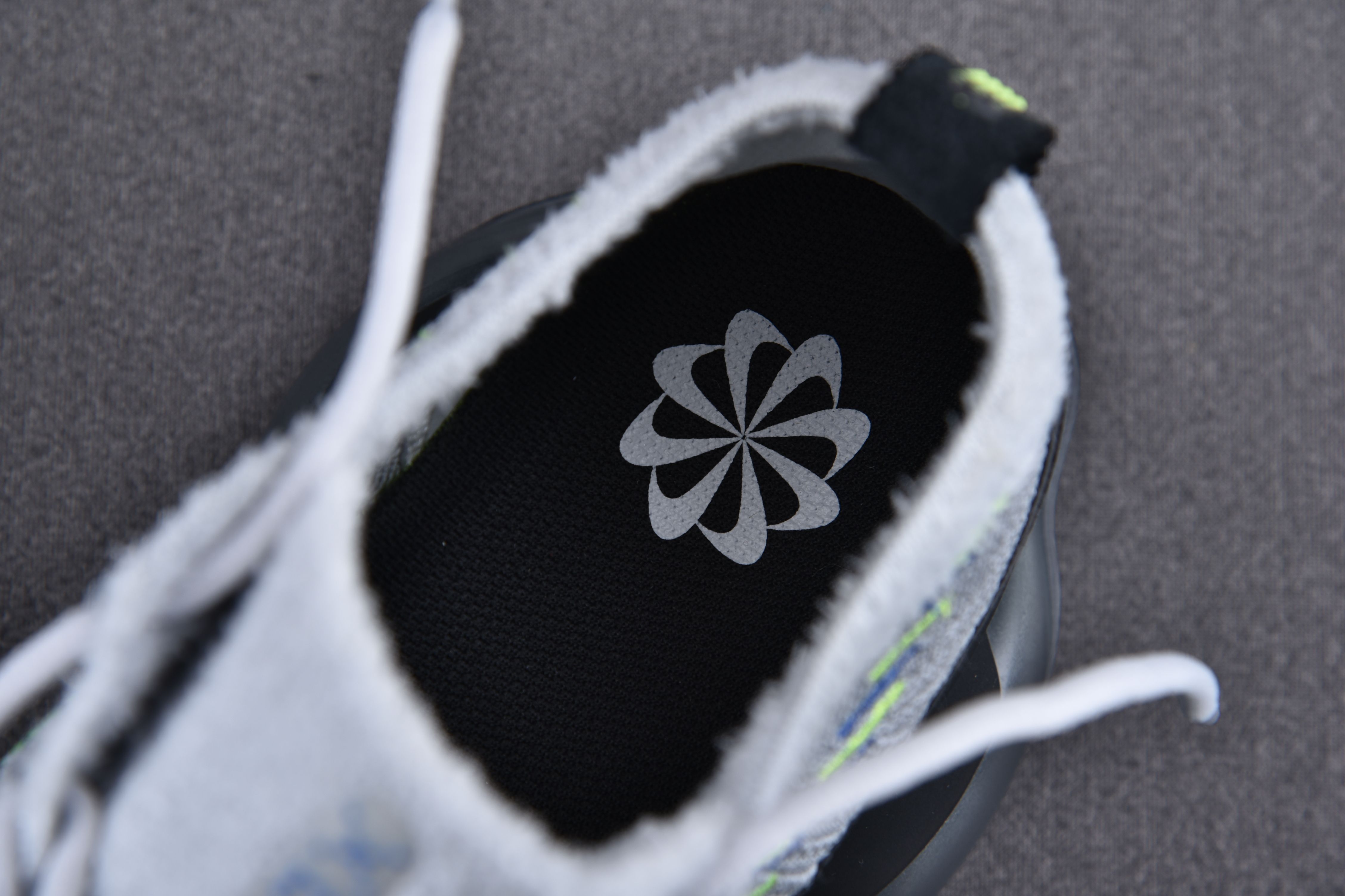 Nike Air Max Scorpion Wolf Grey