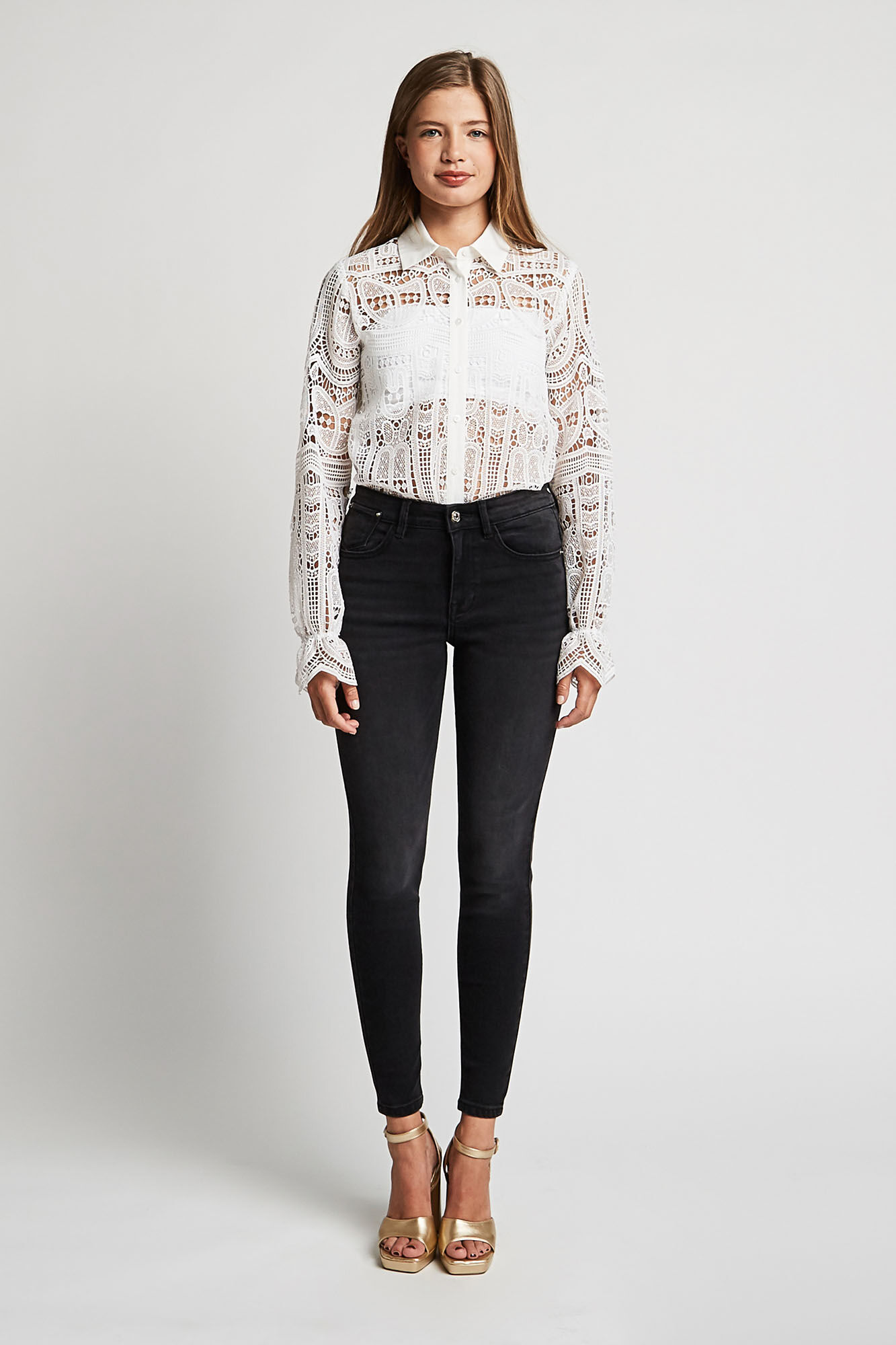 Calça jeans skinny push-up de cintura alta