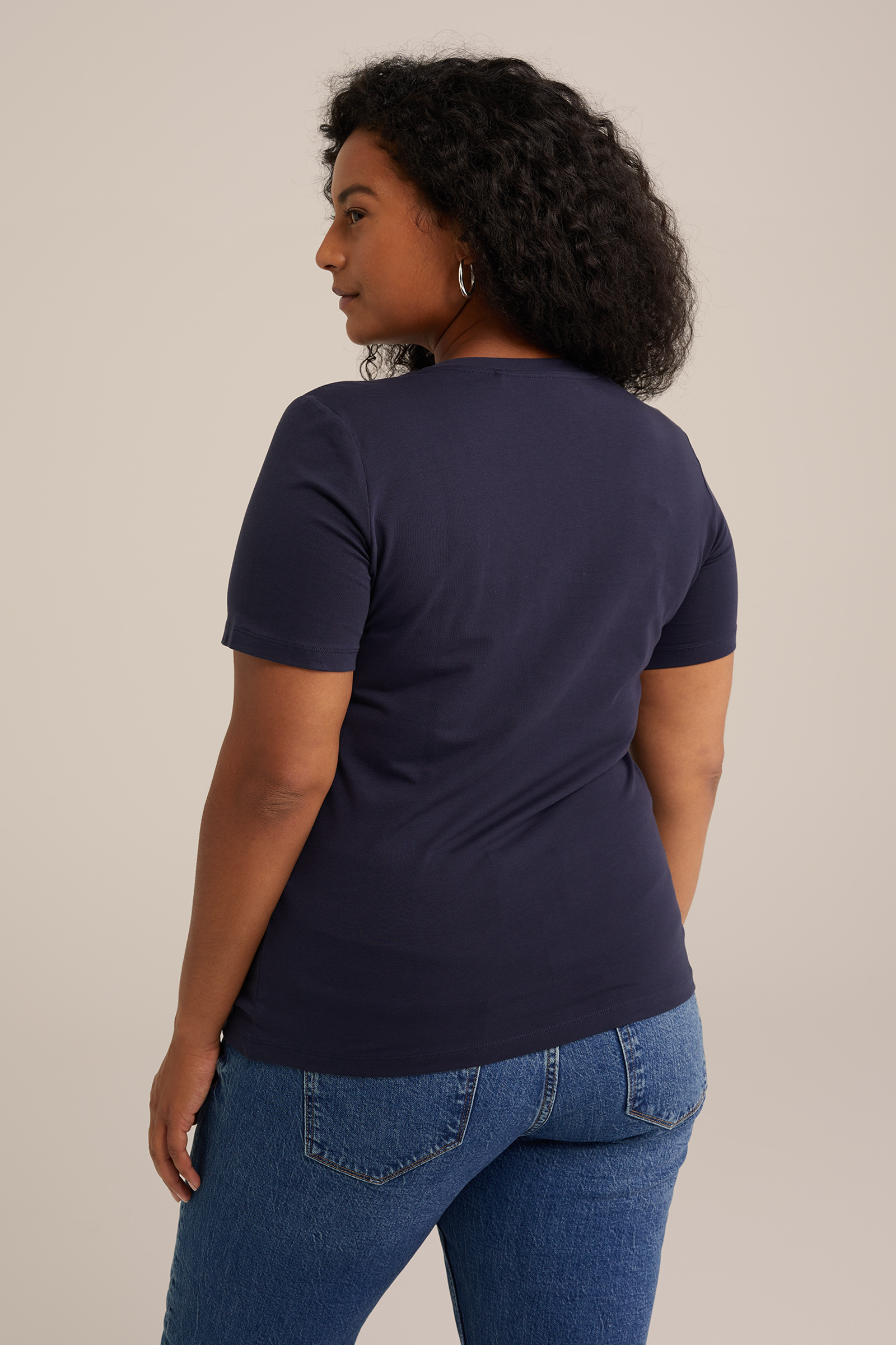 T-shirt met V-hals - Curve WE Fashion Donkerblauw