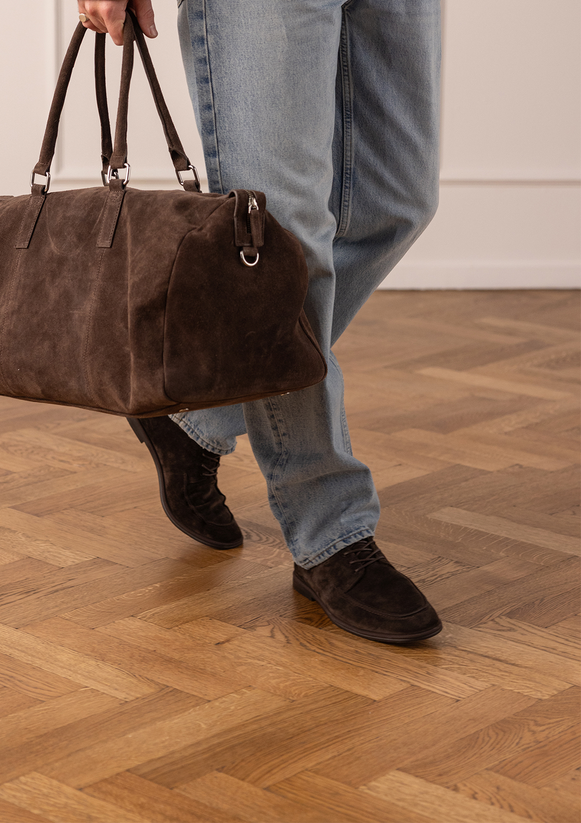 Donkerbruine suède veterschoenen
