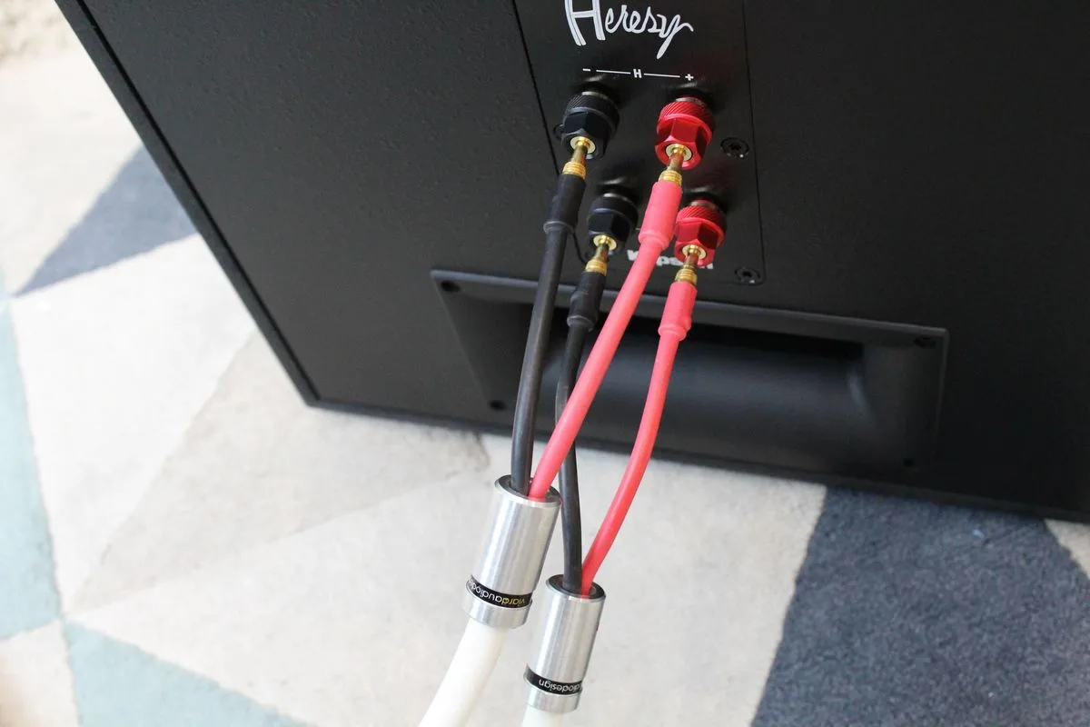 Klipsch Heresy IV Noir (la paire) Enceintes colonne