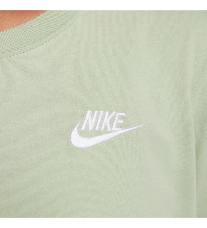 Nike Women Sportswear Club Essentials T-Shirt
