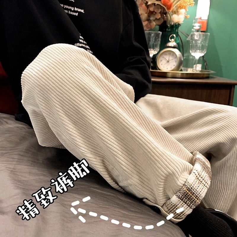DuckleBeam - Corduroy cropped loose fit broek met geruite panelen en gemiddelde taillehoogte