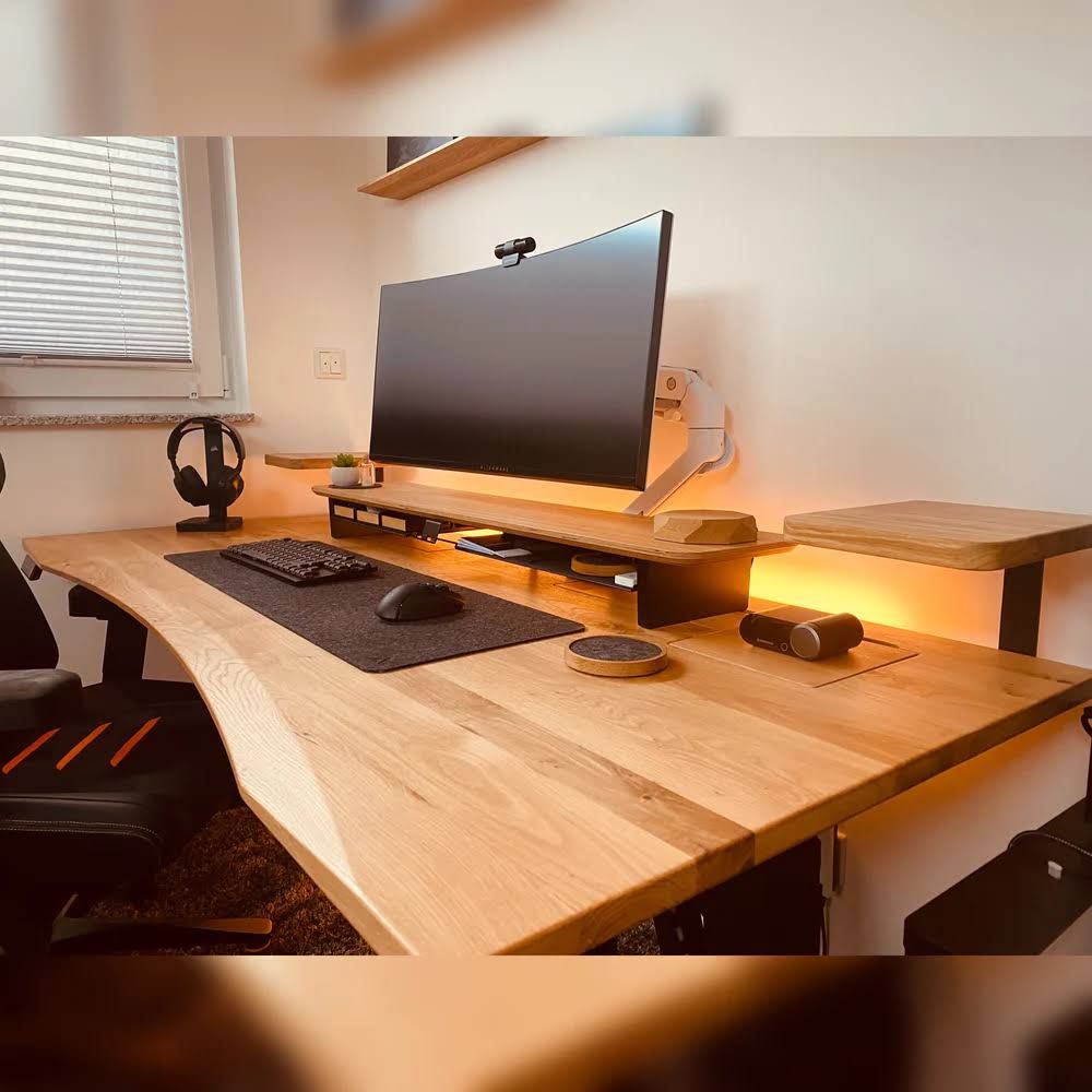 ErgoHide Höhenverstellbarer Massivholz Eichentisch