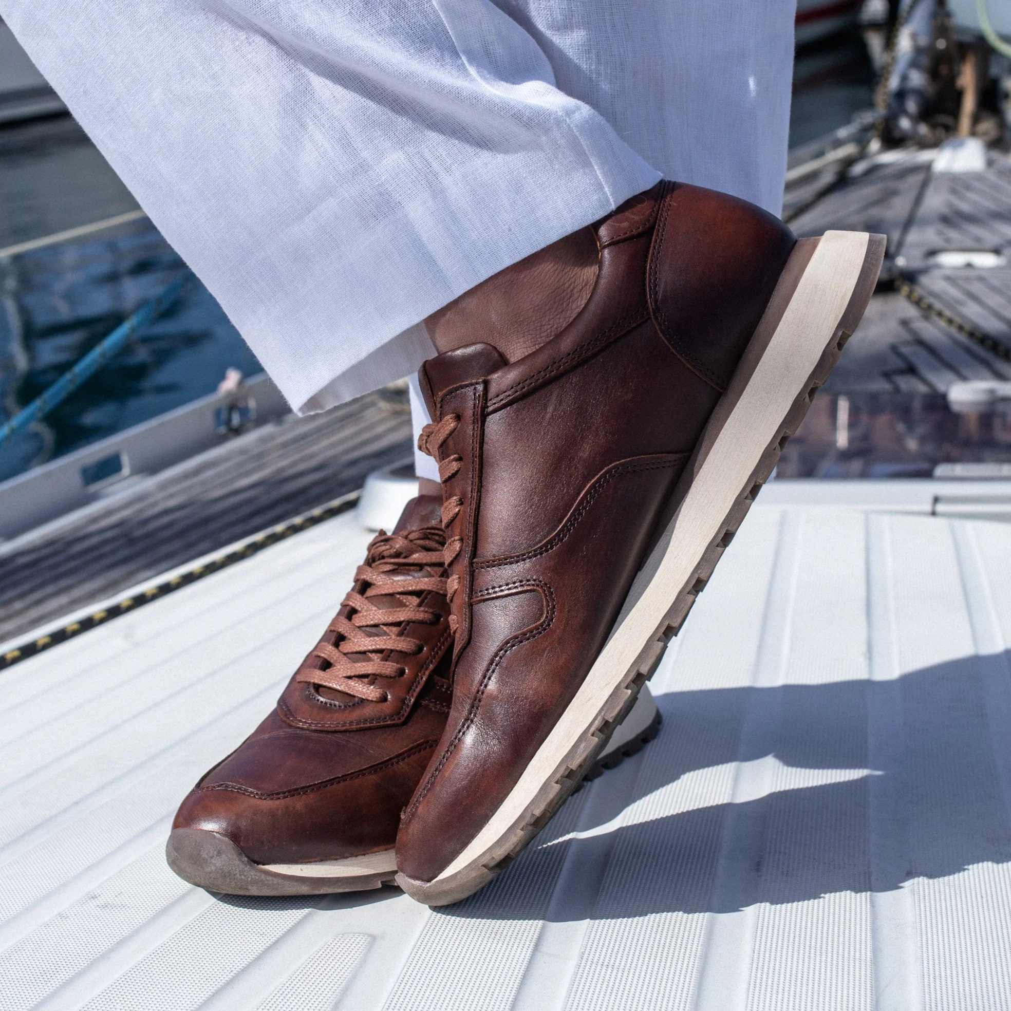 Jacky-Sneakers / basket en cuir marron