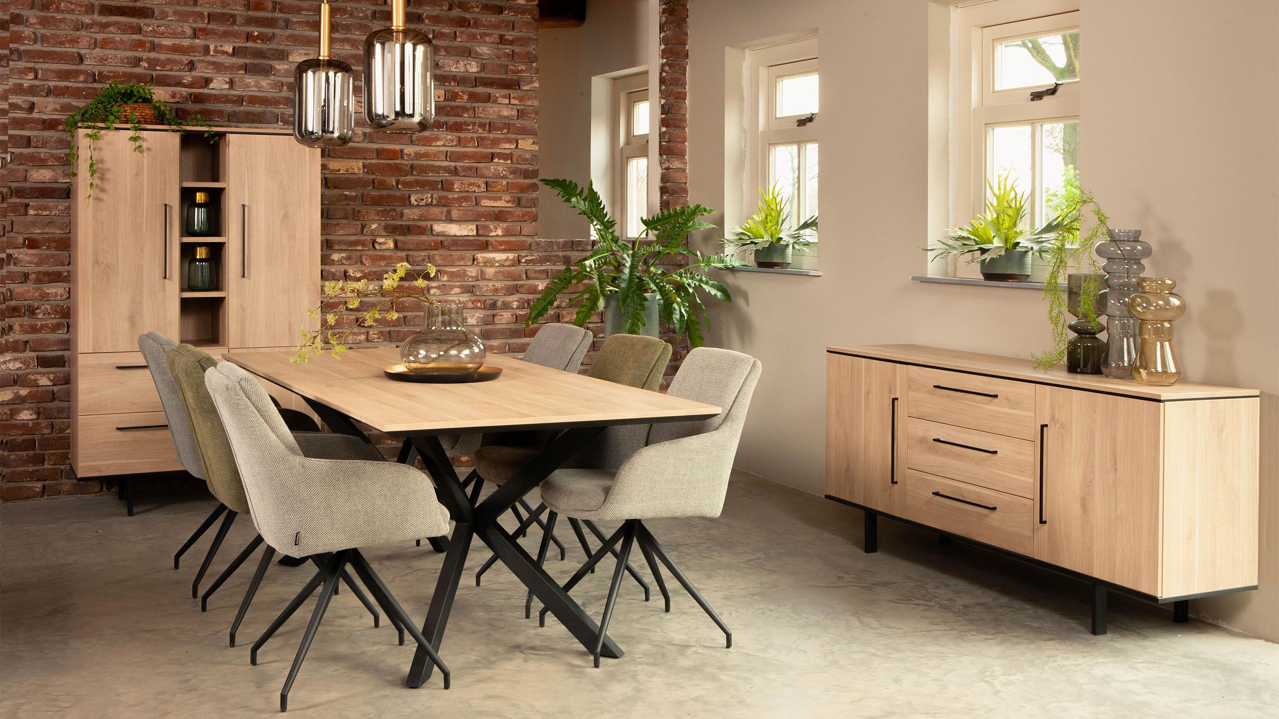 Eetkamertafel Russel