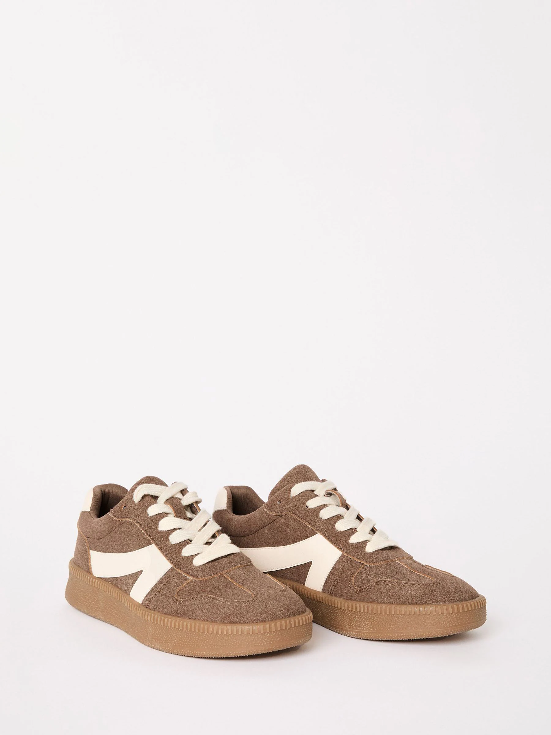 Bruin - Friends Like These retro sportschoenen met veters en rubberen zool