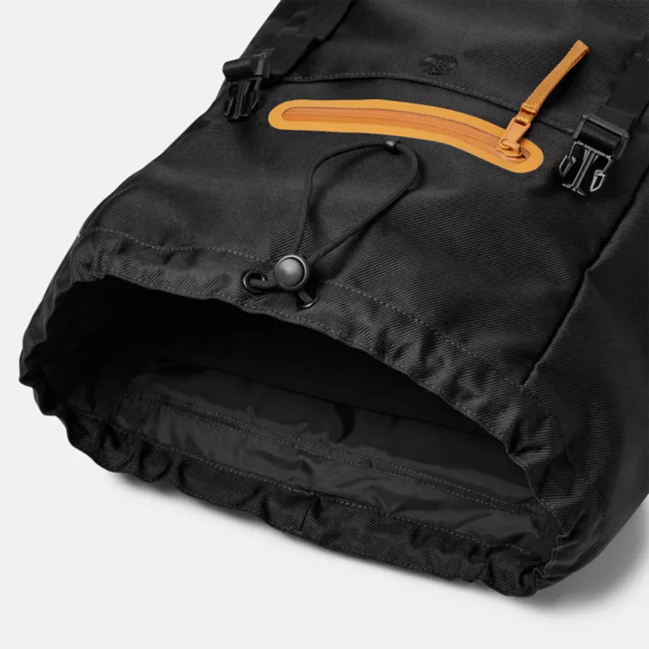 Mochila de caminhada unissex na cor preta.