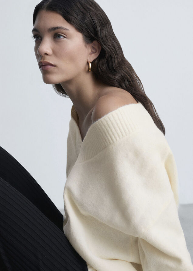 MANGO Oversized V-neck sweater Light beige