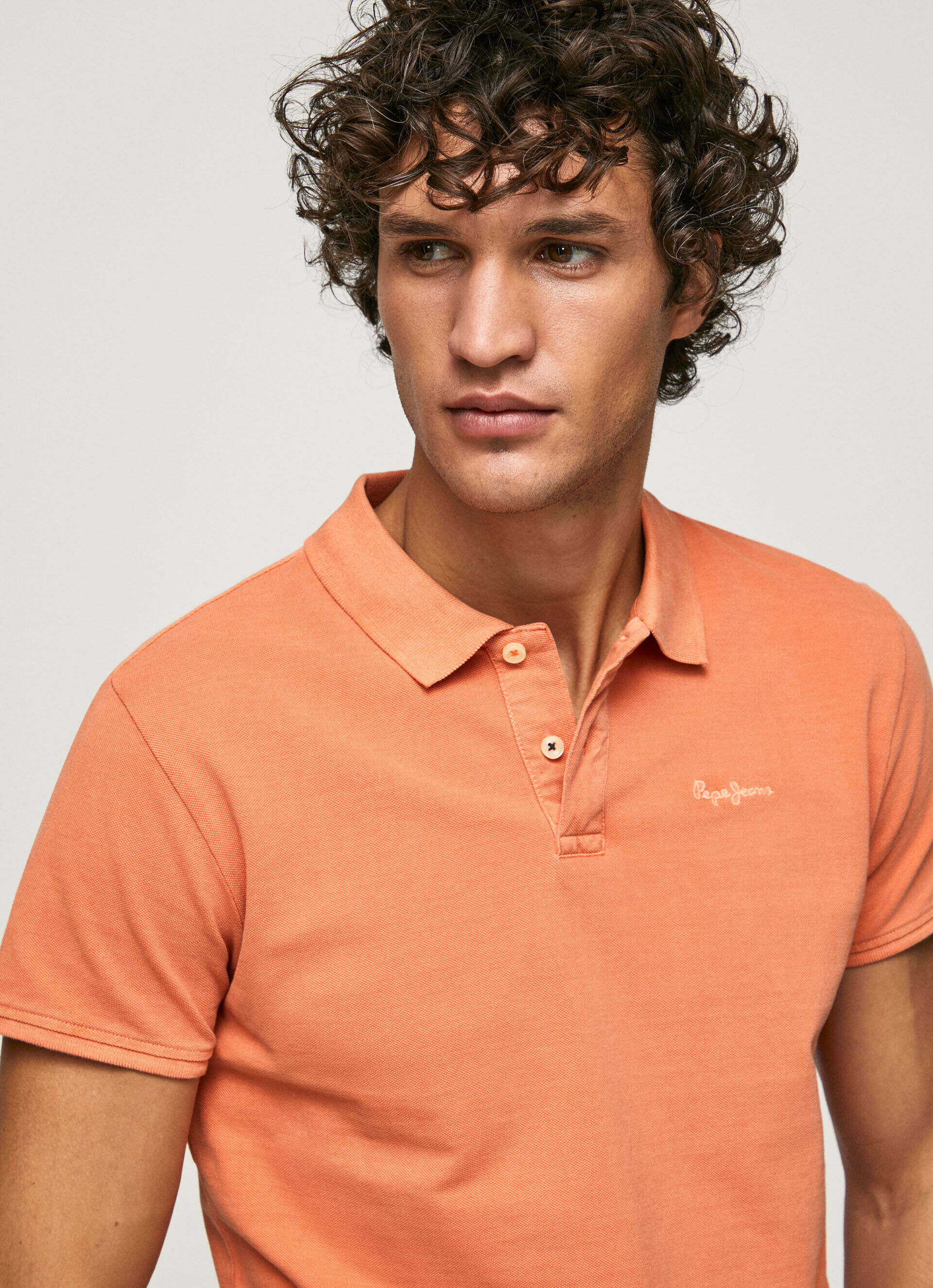 Polo Piqué com logotipo bordado - laranja abóbora