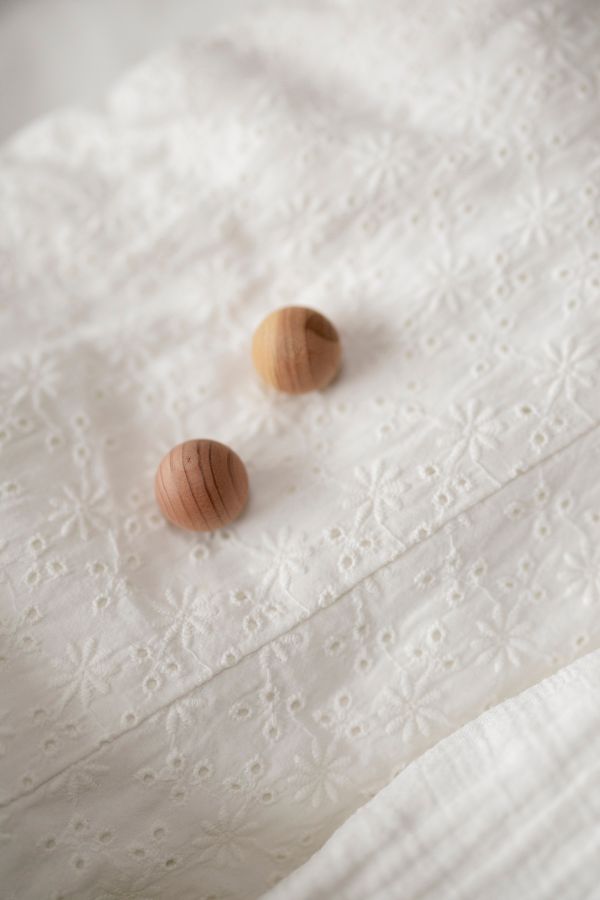 Balletje van cederhout, Ø2 cm