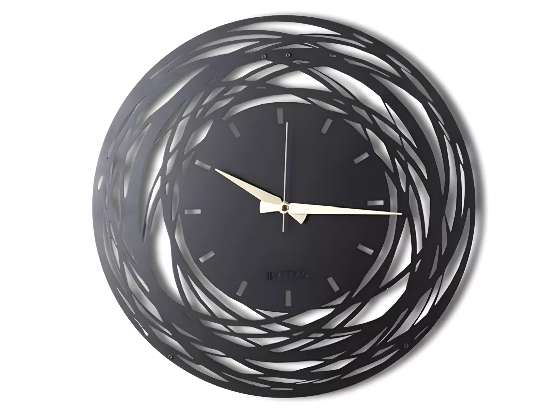 Horloge en métal décorative avec style 