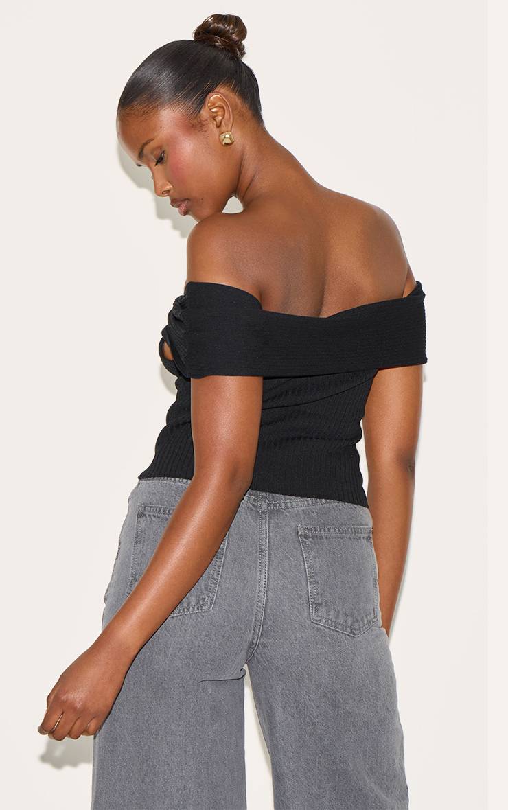 Noir Haut Bardot Côtelé À Boutons Avec Détail Torsadé