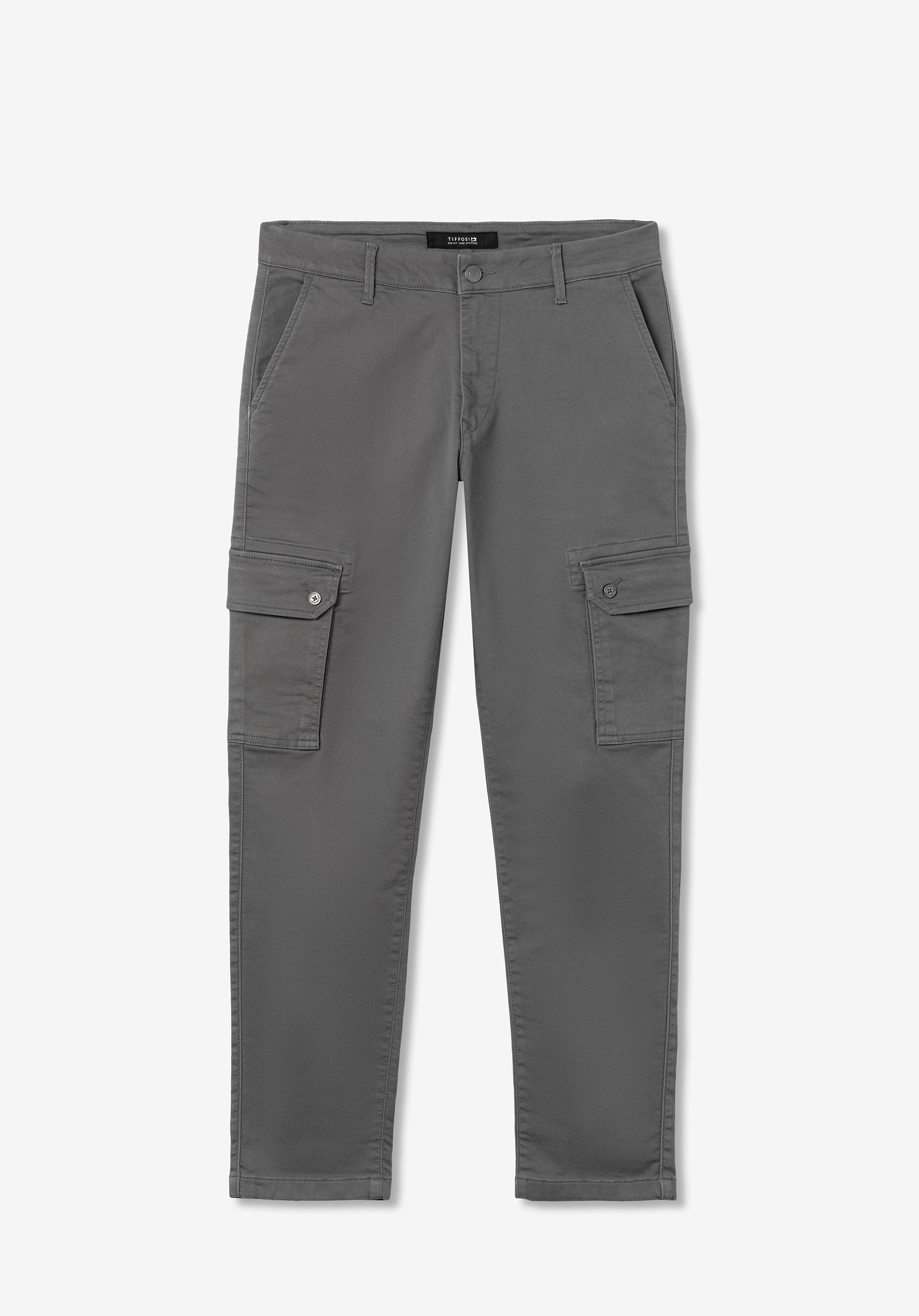 Calças Cargo Comfort Fit
