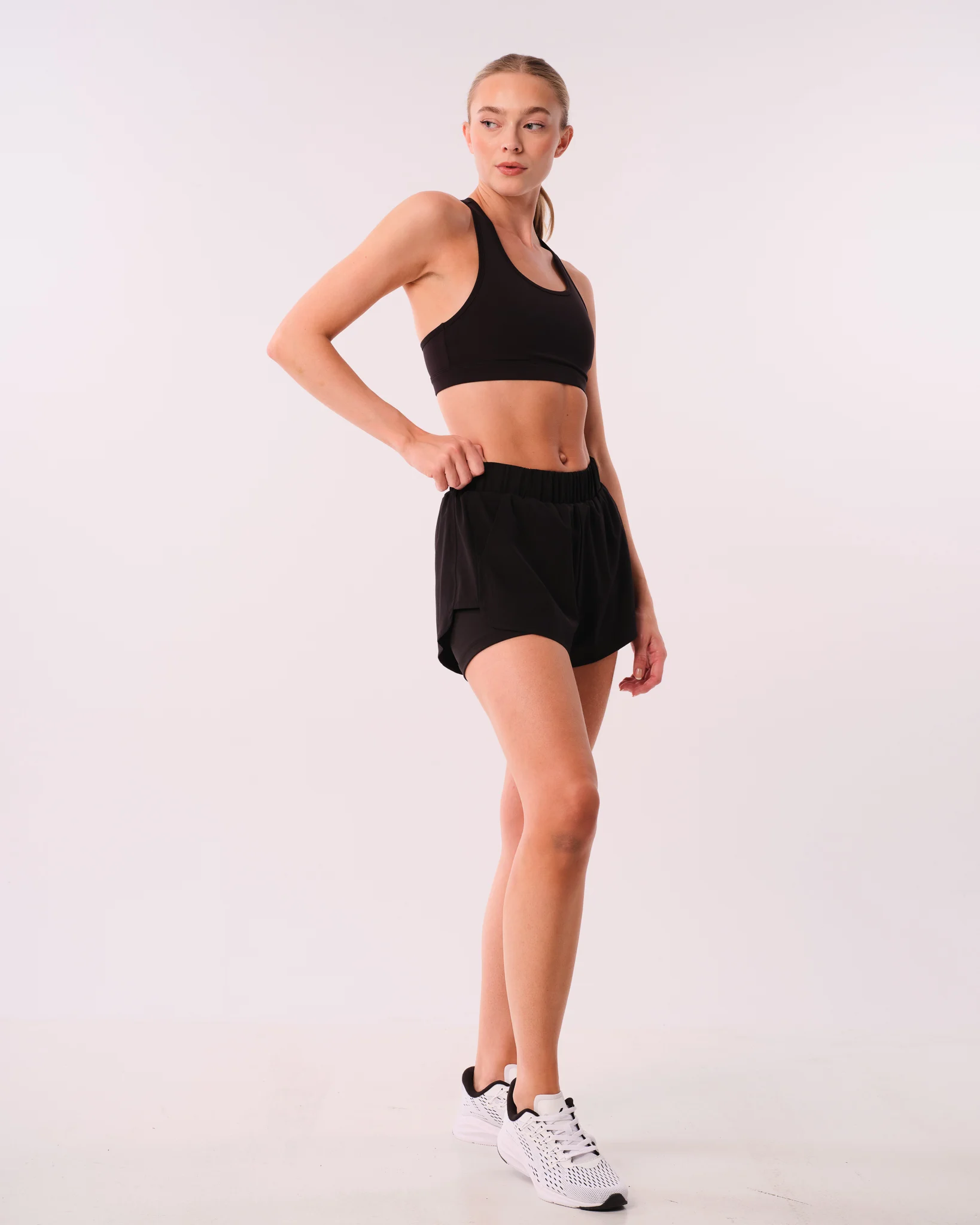 LEVITY Radical Run 2-1 Shorts Black Beauty