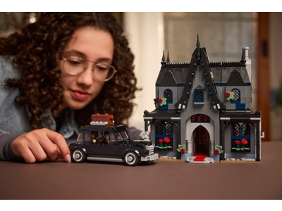 LEGO Morticia's huis (76786)