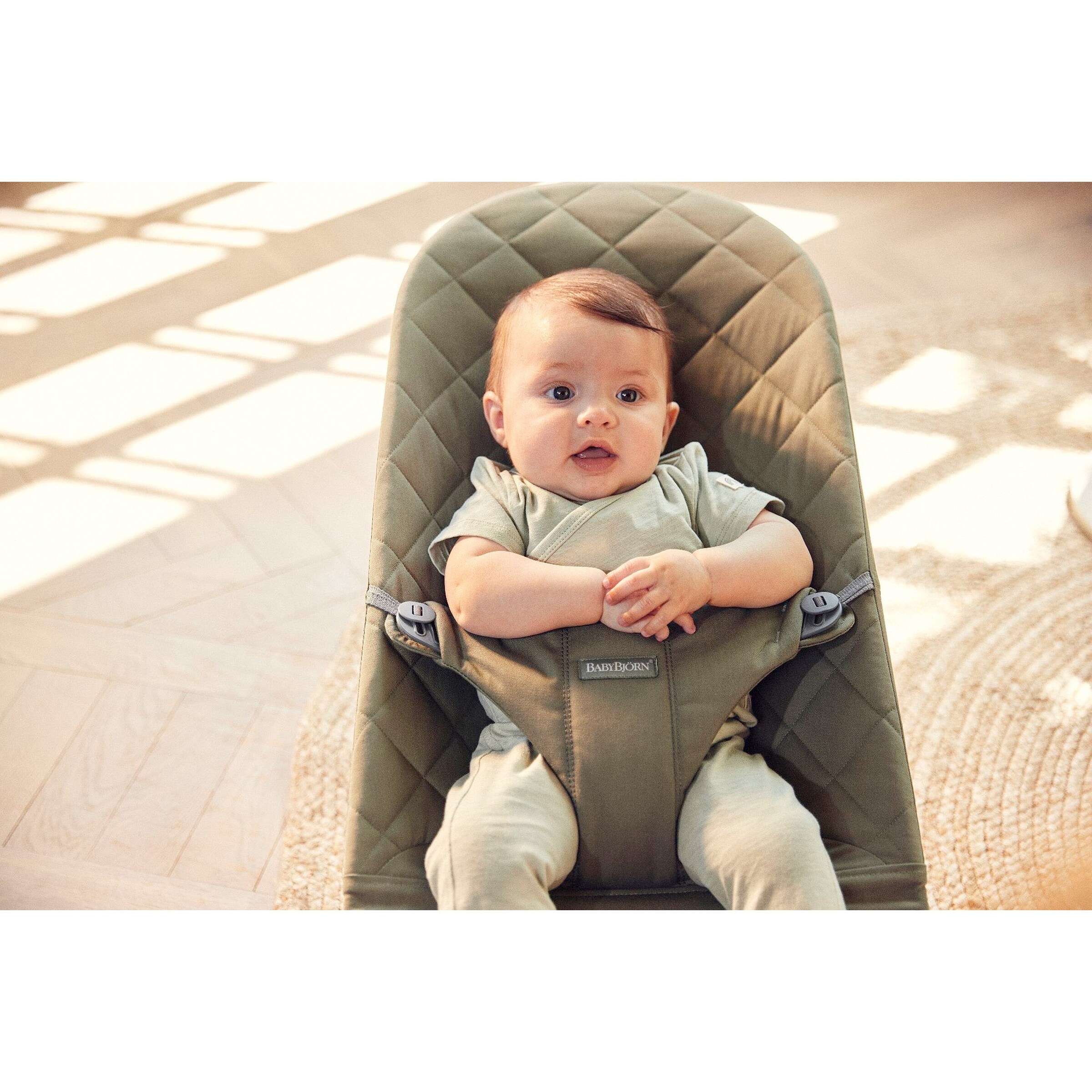 BabyBjörn Bundle Babywippe Bliss Baumwollmix inlusive Spielbogen