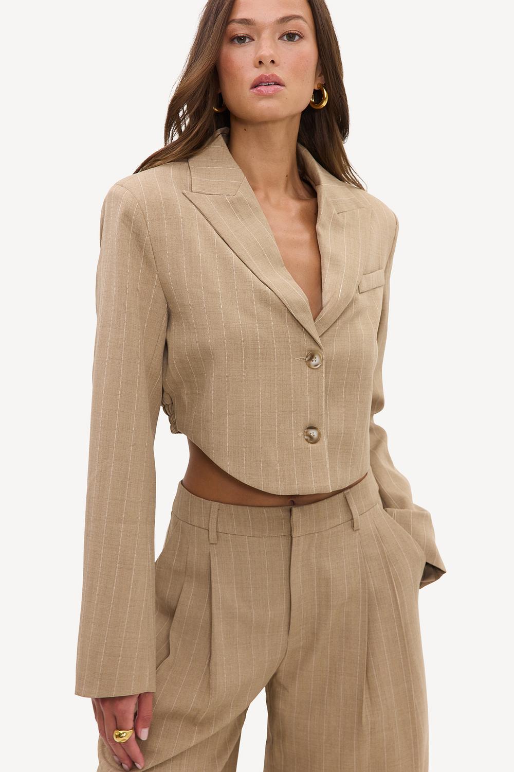 LUXURY LIFESTYLE - CAMEL