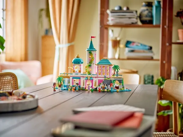 LEGO Disney 43267 Prinsesseslot og royale kæledyr