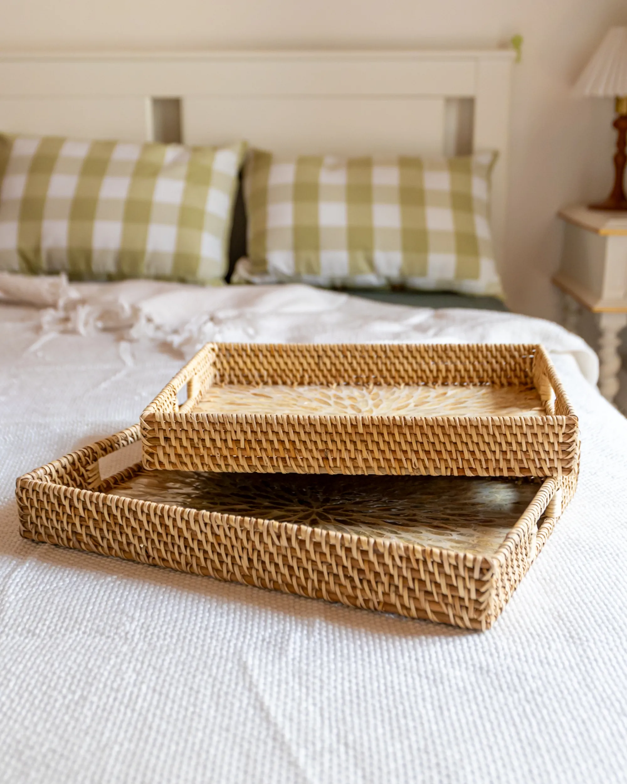 Set van 2 decoratieve dienbladen NDEBELE Rotan Natuurlijk