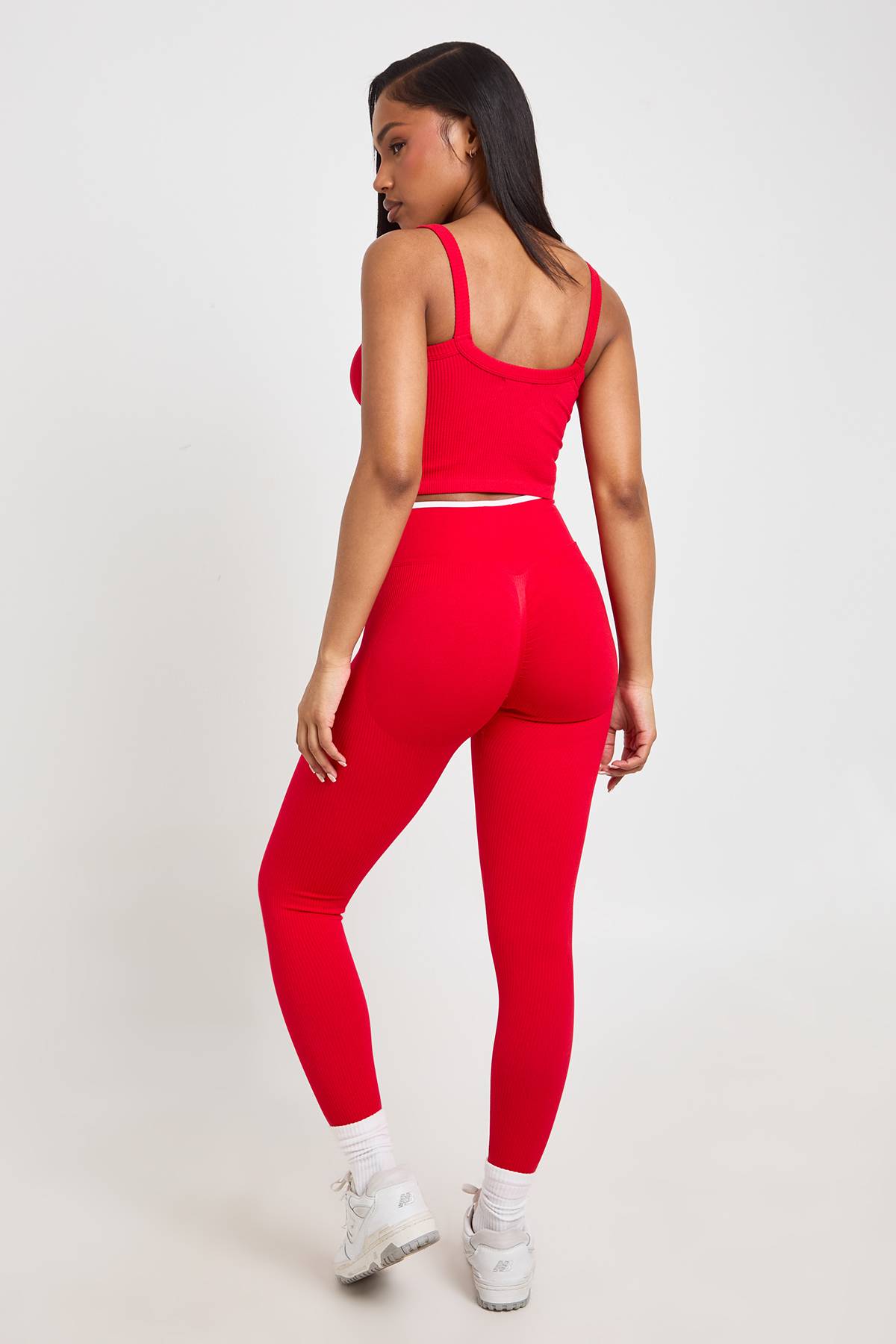 boohoo Legging Actif Sans Couture Côtelé Galbant Avec Détail Froncé Fessier Et Bandes Contrastées