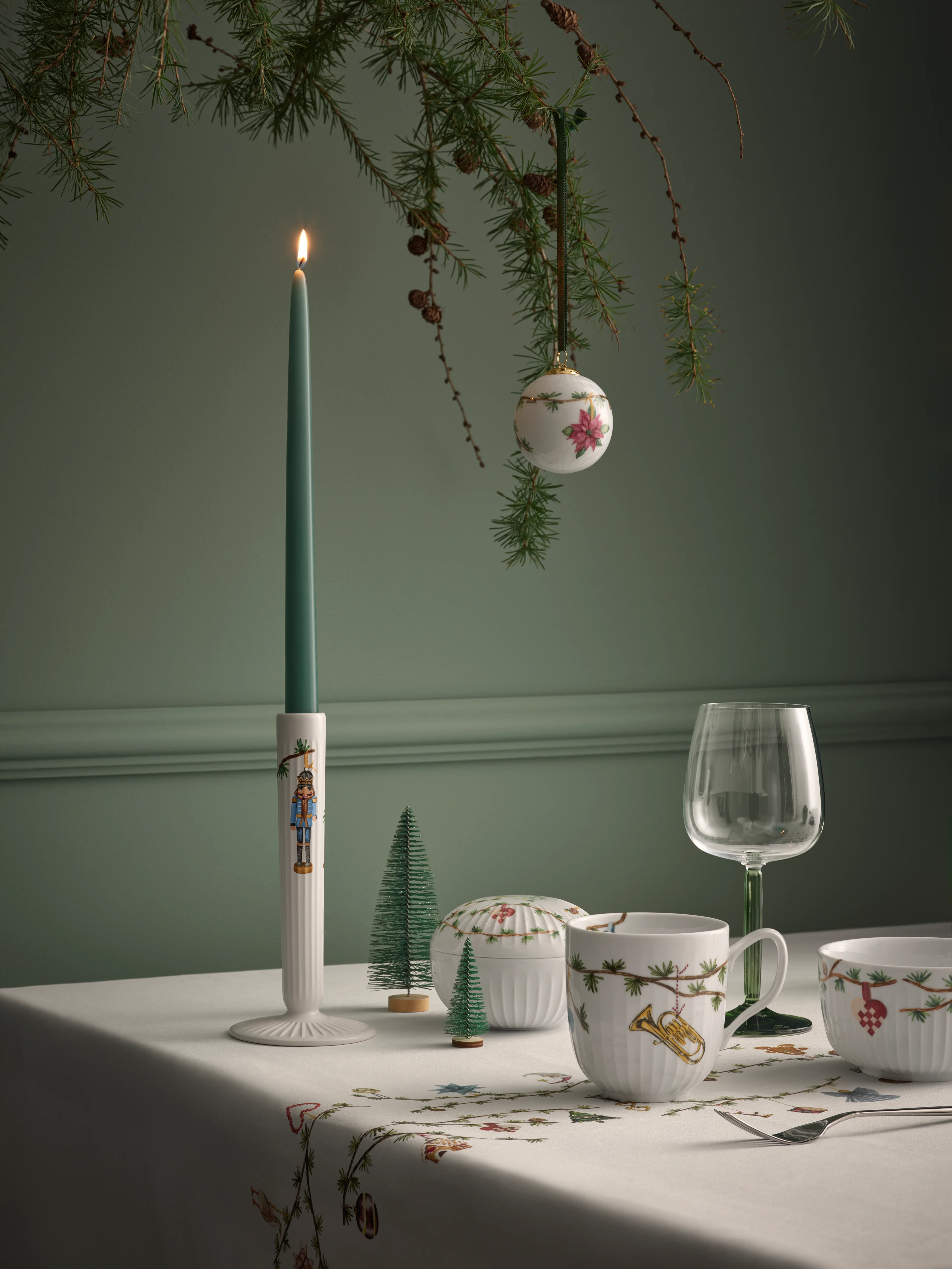 Kähler  Hammershøi Christmas kugle 2022, hvid m. deko - Ø6 cm