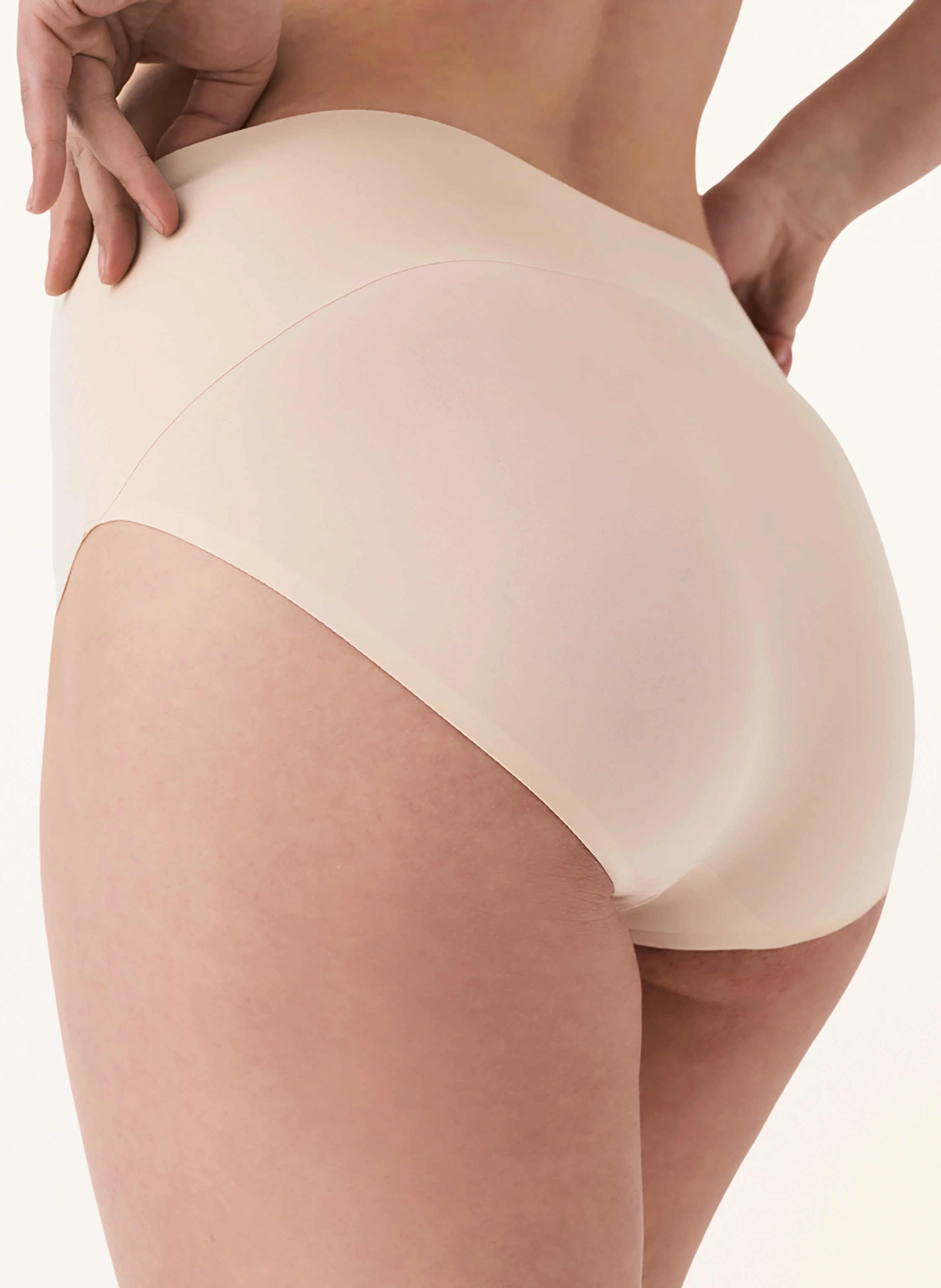 SPANX Shape-Panty UNDIE-TECTABLE