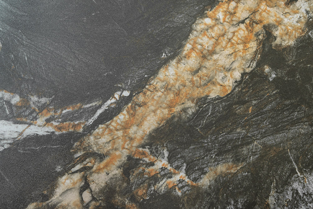 Ausziehbarer Esstisch COSMOS 160-240cm Aurora Oro schwarz gold sand Keramik Metallgestell