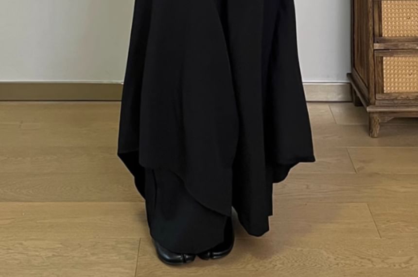 JUN.LEE - Hoge taille effen asymmetrische wijde broek / Oversized overhemd met lange mouwen