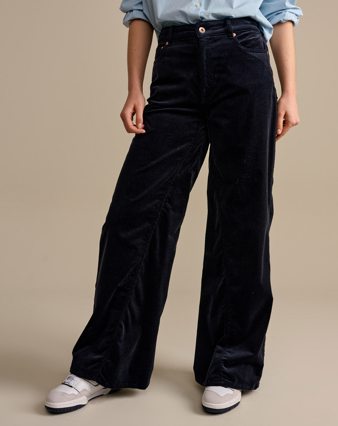 Bellerose Pantalon évasé en Velours côtelé Priscila météorite