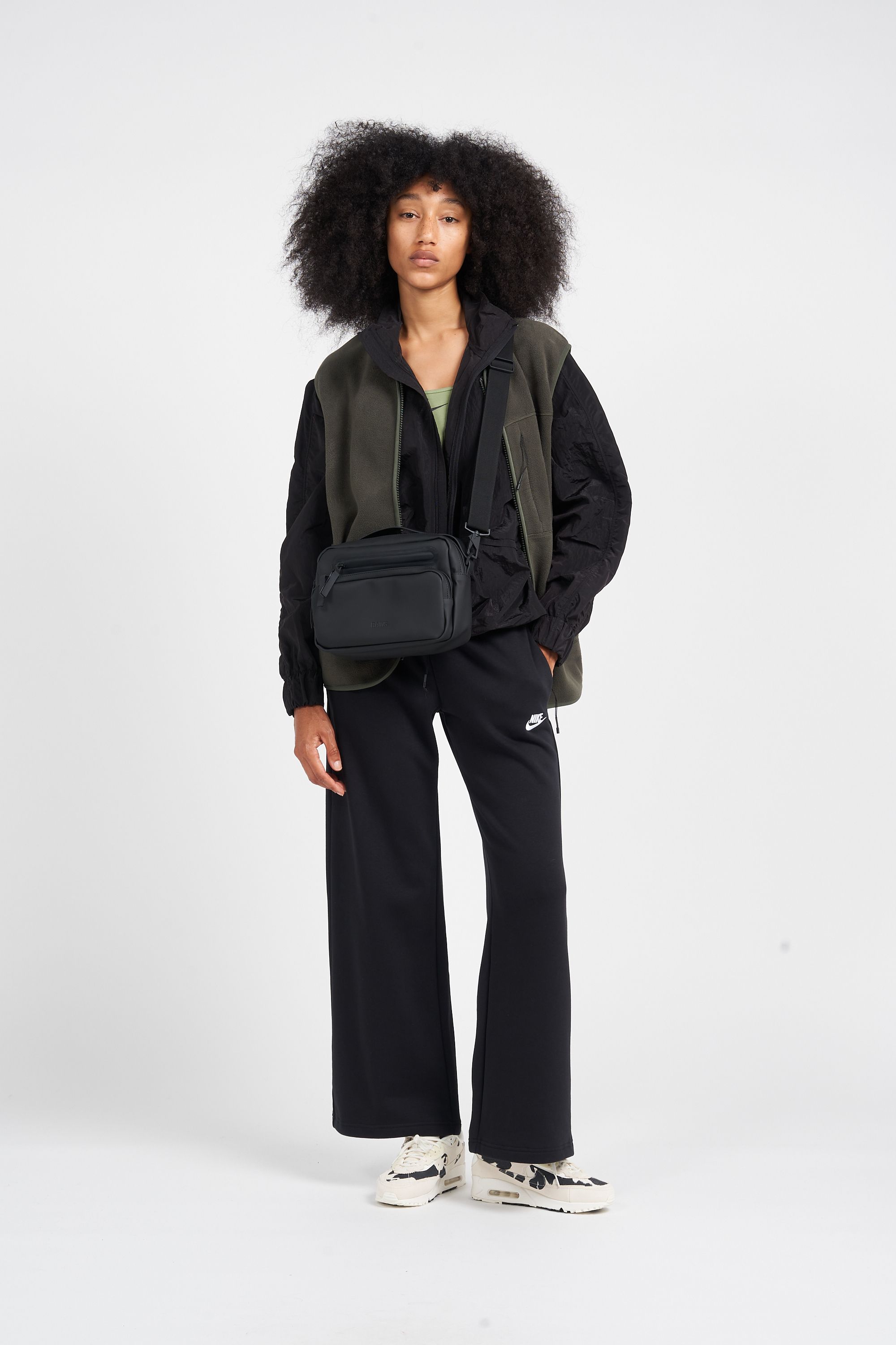 NIKE Top sans manches  BODYSUIT Vert