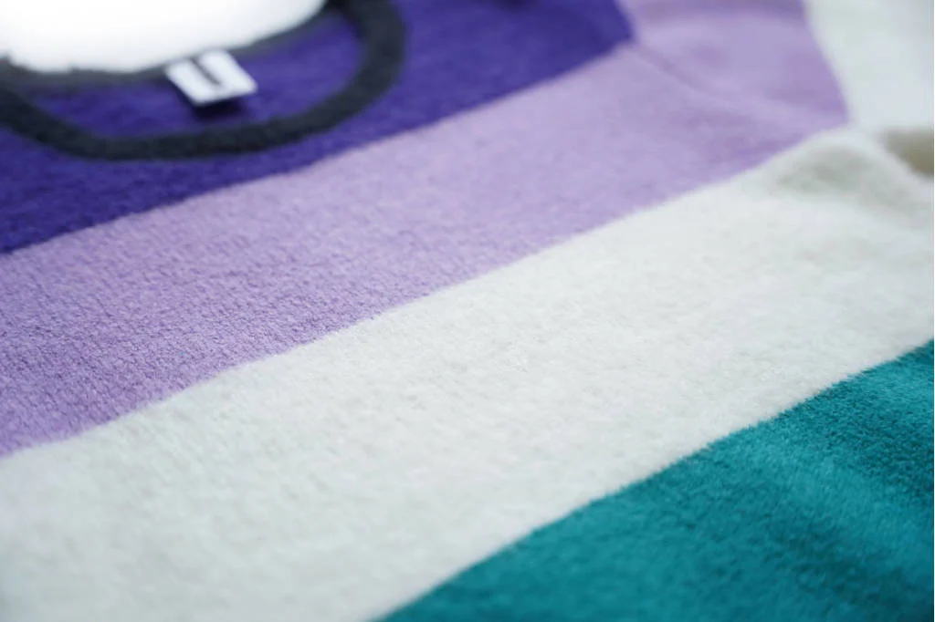 B.Nosy sweater paars
