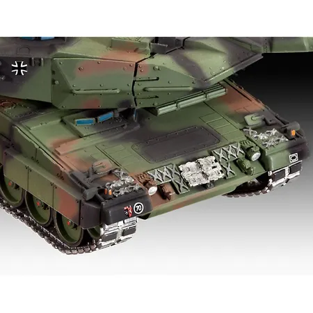 Revell Leopard 2 A6M