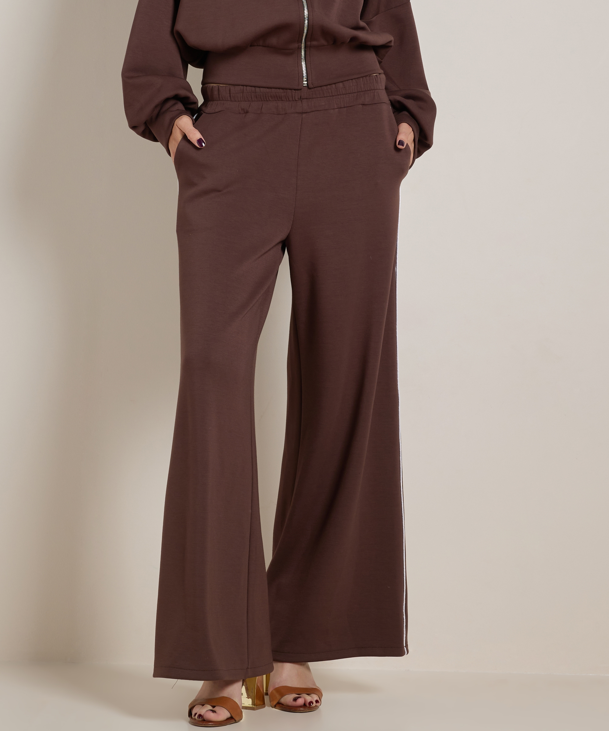 wide fit broek met witte naad
