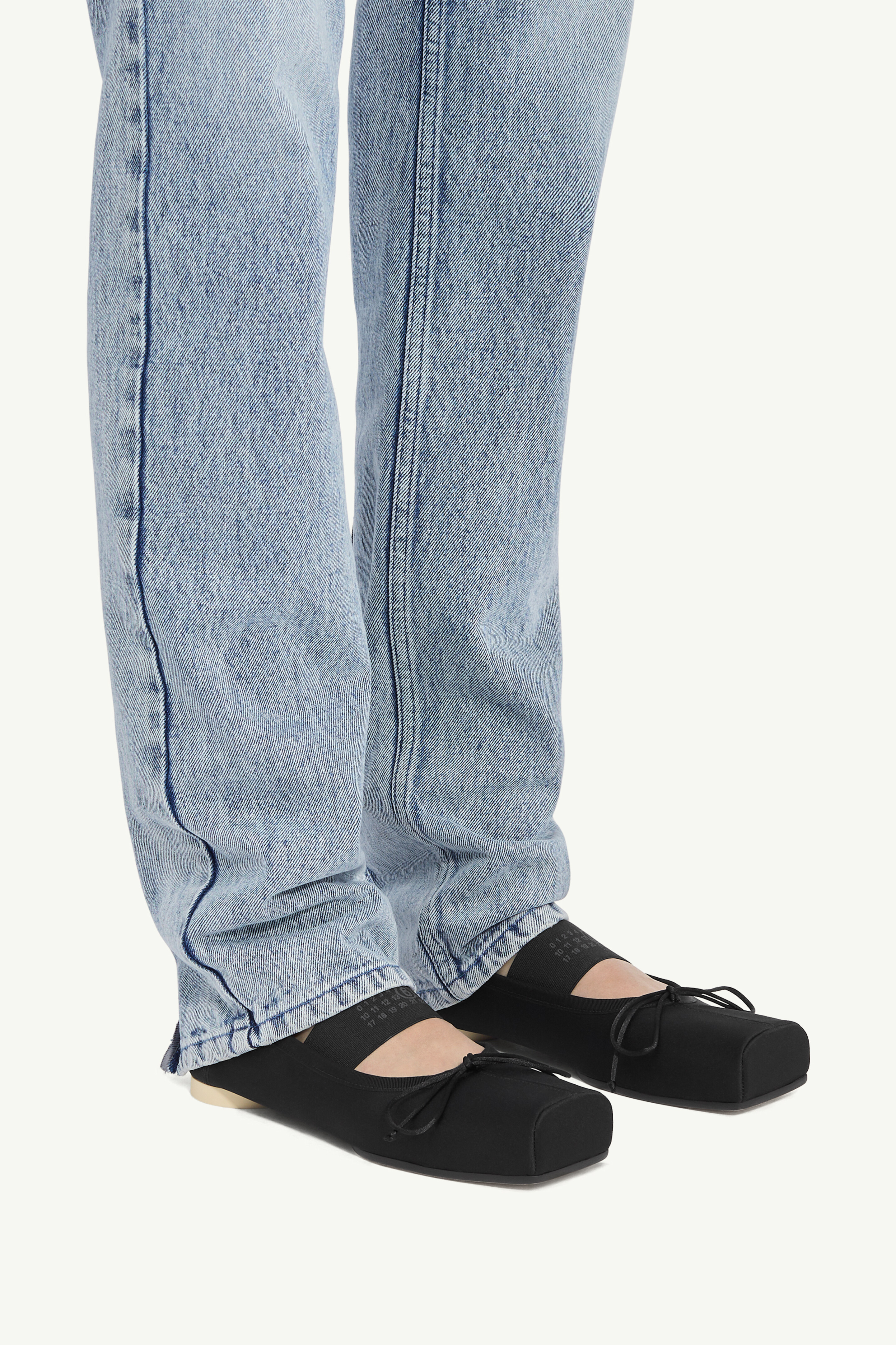 Black Satin Elastic Ballet Flats Noir