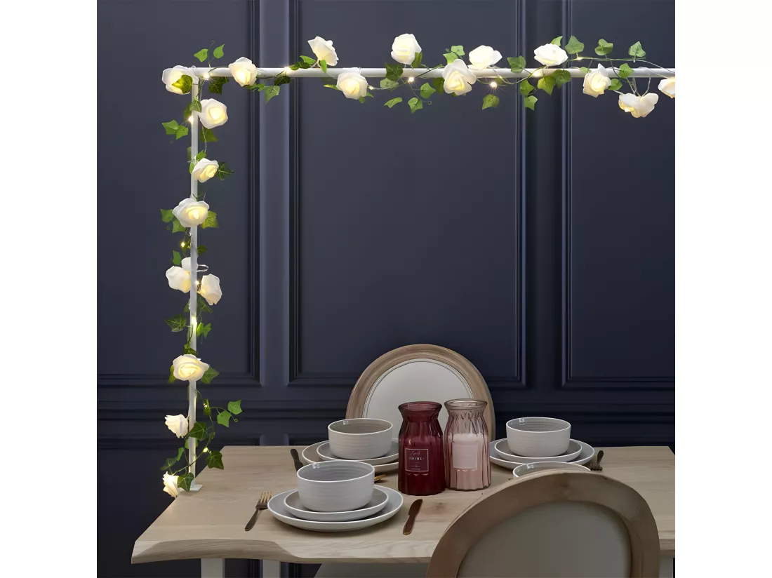Guirlande avec 20 roses lumineuses - Blanc - L 350 cm