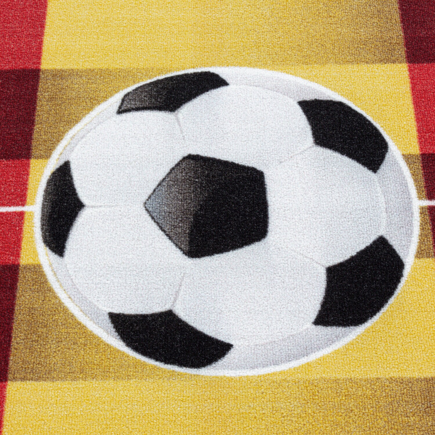 Kinderteppich Fußball, Fußballfeld mit Flaggen Motiv, Höhe 9 mm Ökotex Standard